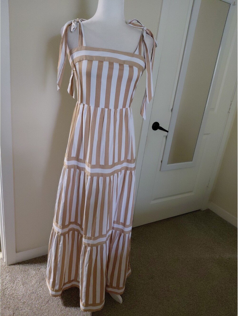 Champagne & Strawberry Striped “Im with You” Tie Straps Midi Dress Sz S EUC